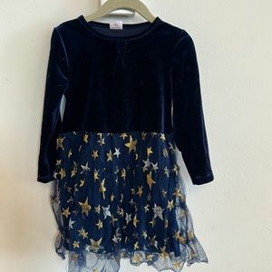 Egg  collective dress